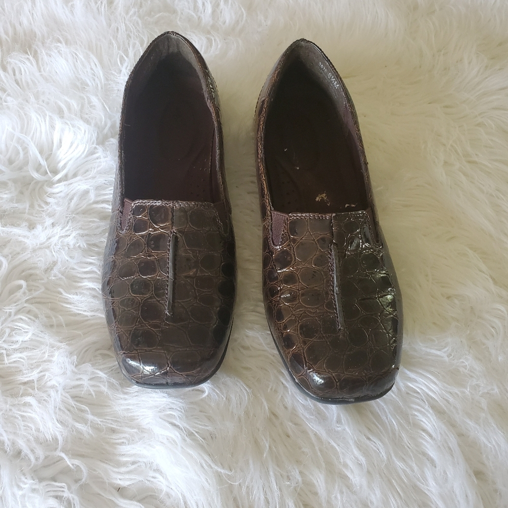 Brown Croc Easy Street Loafers